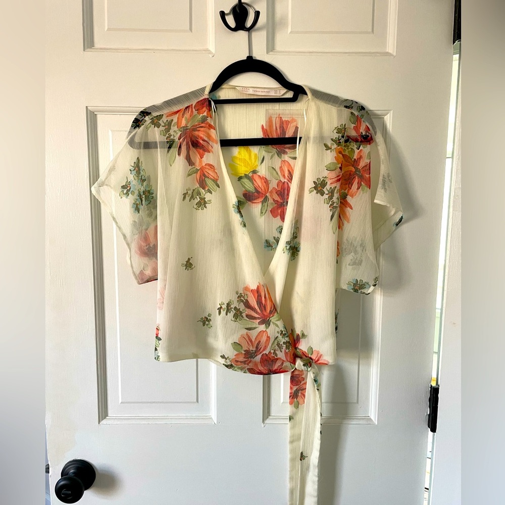 Zara Sheer Floral Wrap Top Size Small